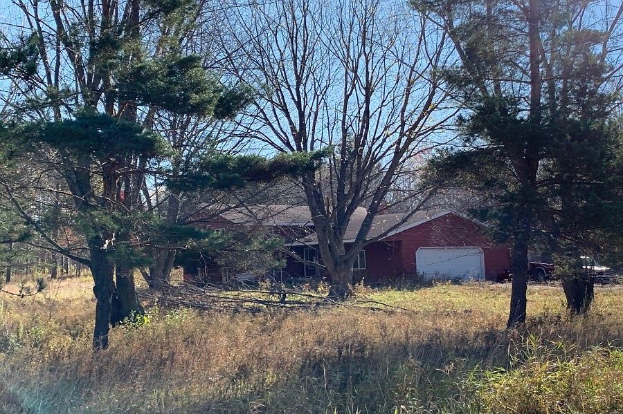 2nd image of 1682 Leon Dr