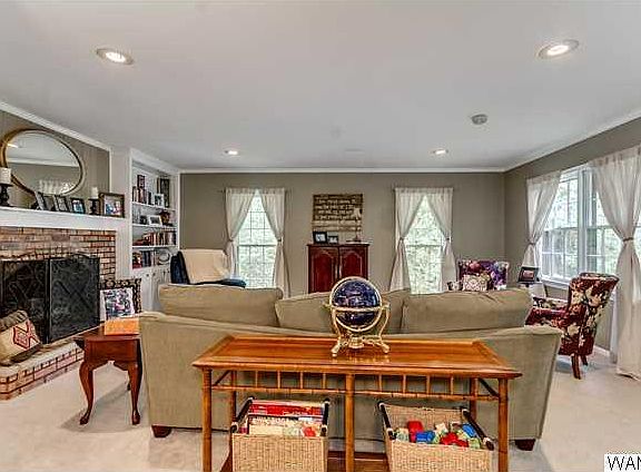 2nd image of 1019 Heritage Dr