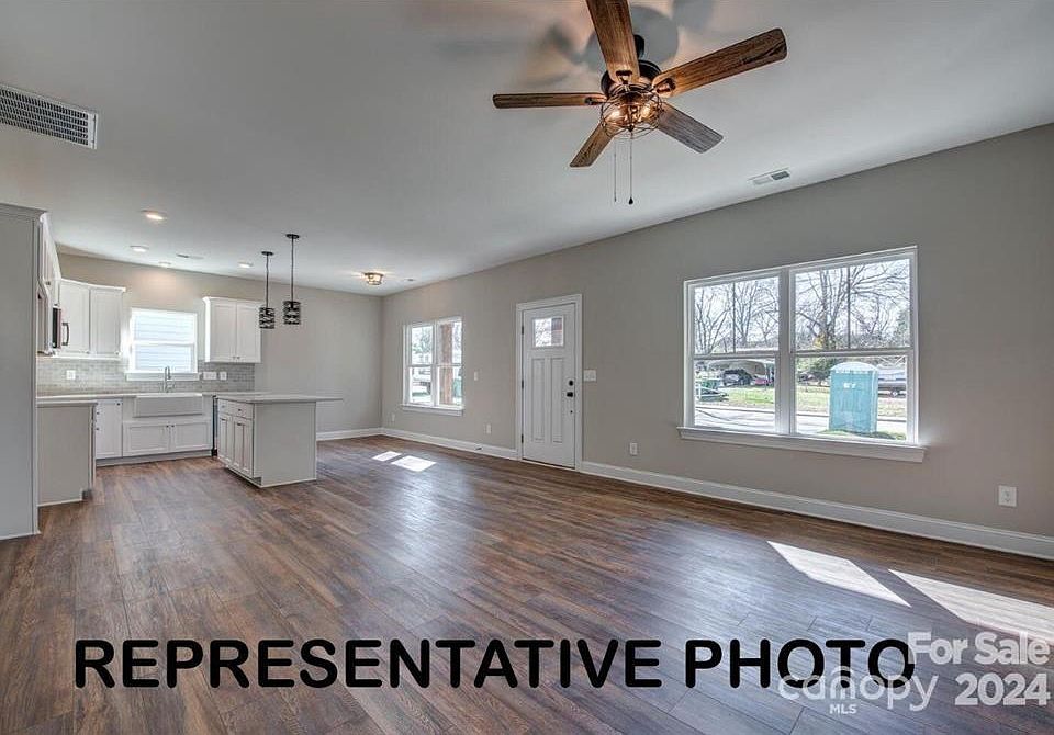 2nd image of 523 Blacksnake Rd