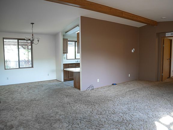 4th image of 4624 S Pacific Hwy Unit 32