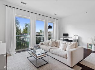 2525 Arapahoe St APT 310, Denver, CO 80205