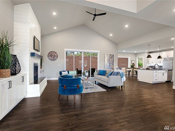 4th image of 149 Mountain Crest Ln