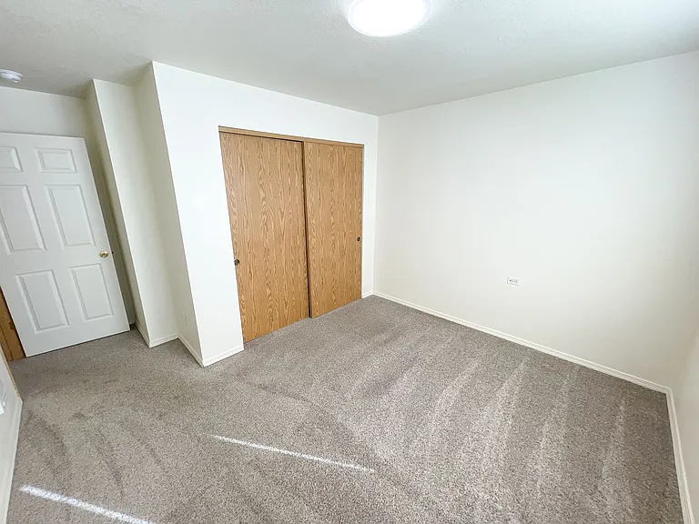 5416 N Hills Dr — Photo 12