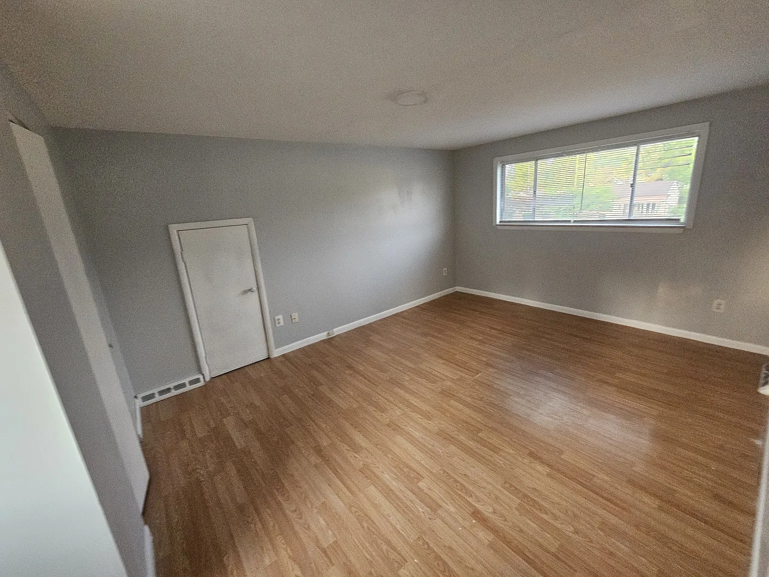 4 bed, 1400 sqft, $1,850 — Photo 4