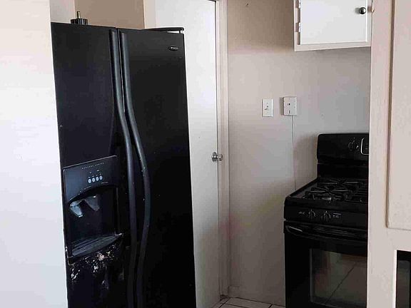 Kitchen photo 2