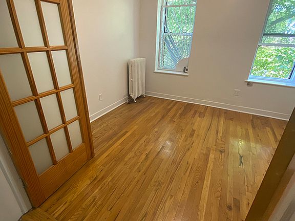 2nd image of 930 Saint Nicholas Ave APT 5