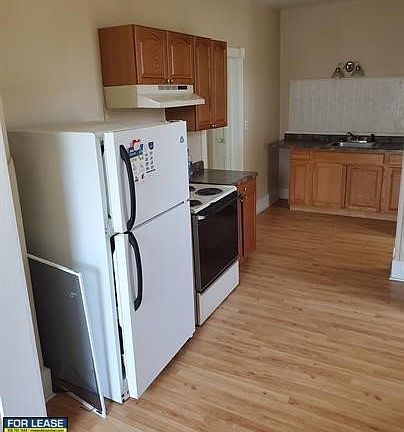 2nd image of 1301 Jefferson Ave #608