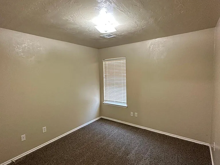 809 Beechwood Way — Photo 15