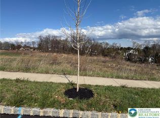 1827 Penns Xing S, Allentown, PA 18104