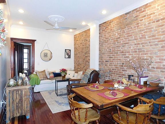 3rd image of 132 Underhill Ave APT 2