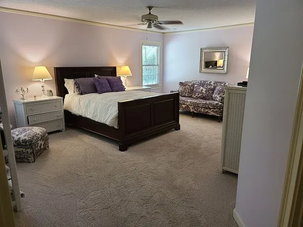 165 Brickleberry Dr, Roswell, GA 30075