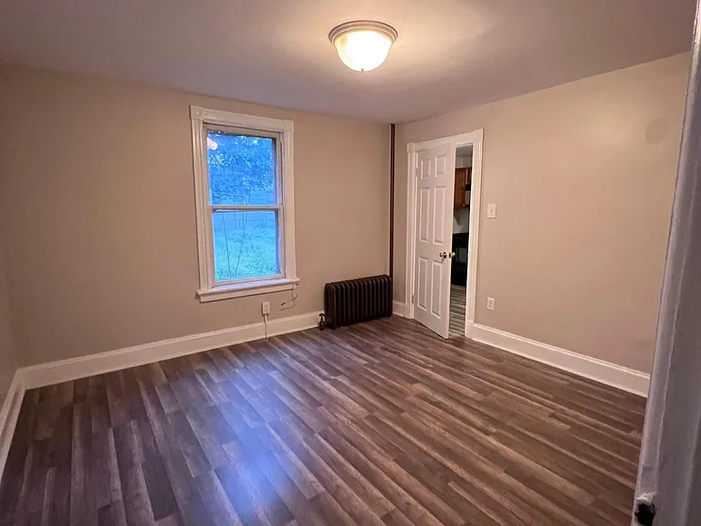201 New St — Photo 11