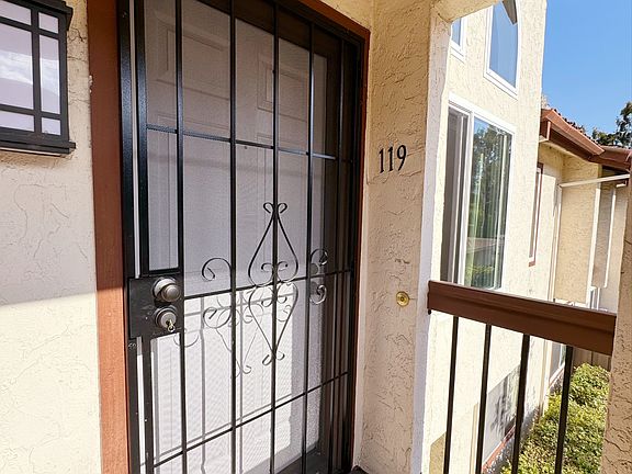 3rd image of 4025 Porte La Paz Unit 119