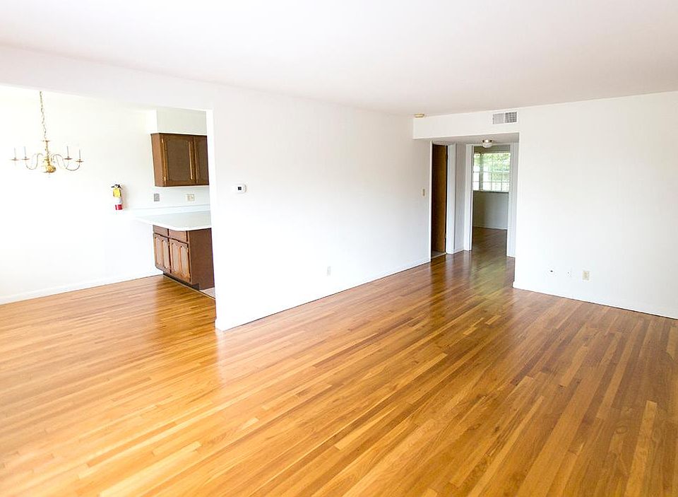 1st image of 3405 E Longview Ave #2BR