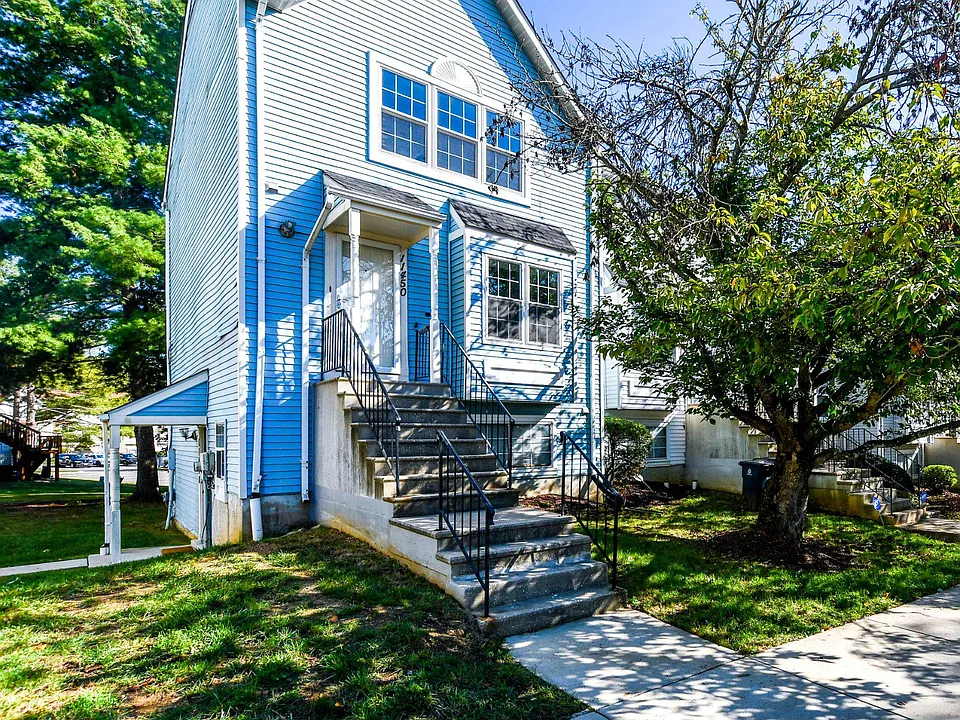 11450 Honeysuckle Ct #5