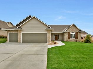 1362 E Lookout Cir, Derby, KS 67037