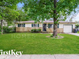 38 Crestview Dr, Greenwood, IN 46143