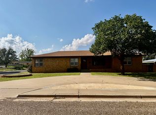 110 N 15th St, Lamesa, TX 79331
