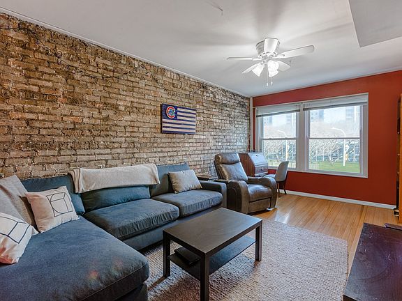 2nd image of 4240 N Clarendon Ave APT 200N