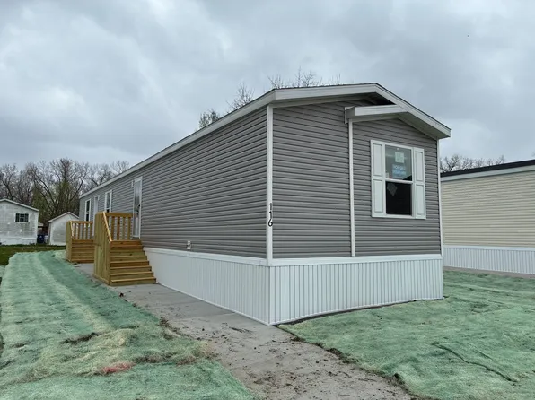 116 Haines St, Edwardsville, KS 66113