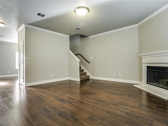 4th image of 5105 Bluewater Dr