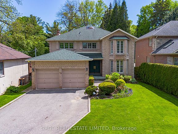 2nd image of 172 Burnhamthorpe Rd