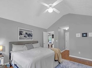 225 Dunagan Dr, Lawrenceville, GA 30045