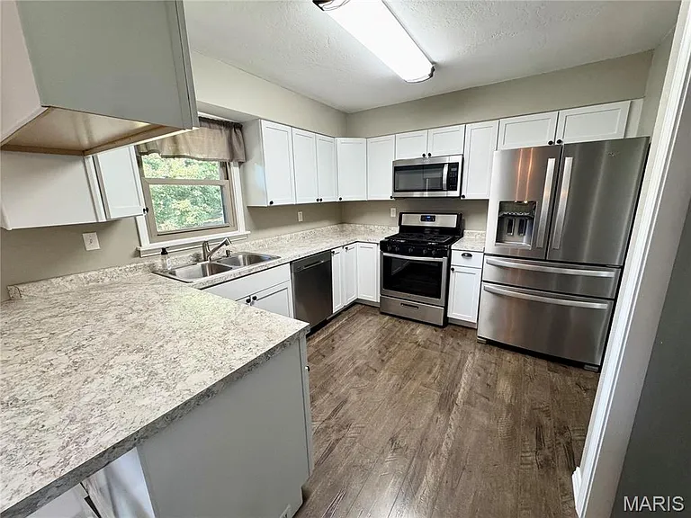 2315 Williams St — Photo 10