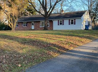 14 Carriage Dr, Media, PA 19063