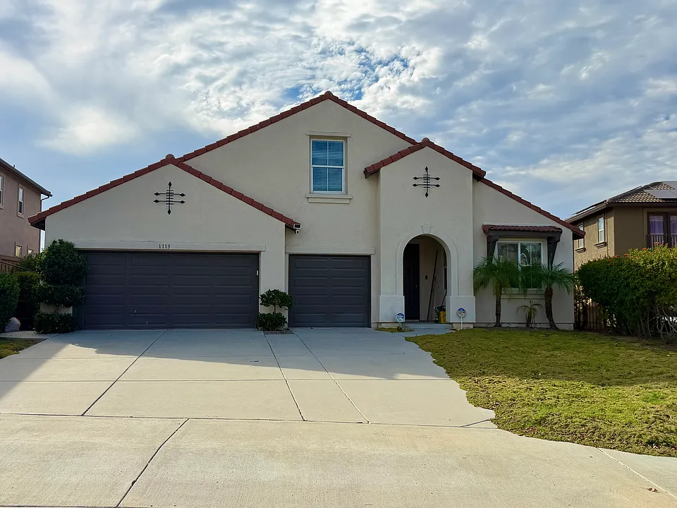 1113 Parkview Dr