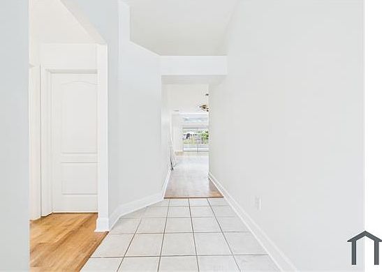 3rd image of 10553 Egret Haven Ln