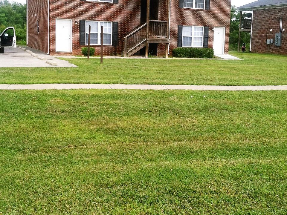 1st image of 100 Stockton Ct APT A