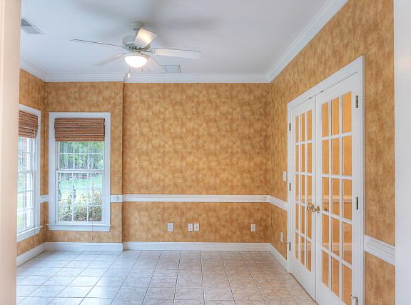 5th image of 444 Somerset Way