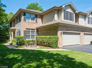 3950 Balmoral Ct, Rolling Meadows, IL 60008