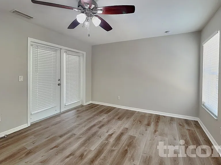 4251 Galvin Ln — Photo 8