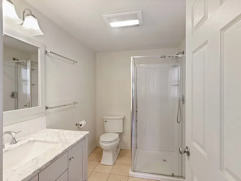 1321 Central St NE — Photo 11