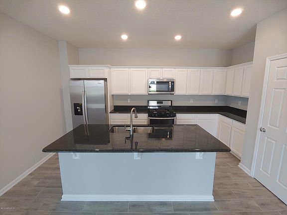 5th image of 79 Yellowfin Dr