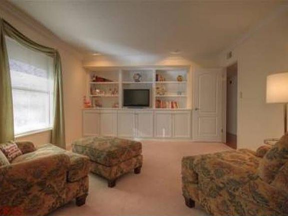 4th image of 2013 Trailcrest Ln APT 5