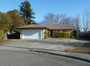 839 Lightwood Ct, Rohnert Park, CA 94928