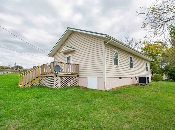 605 E Spring St, Wytheville, VA 24382