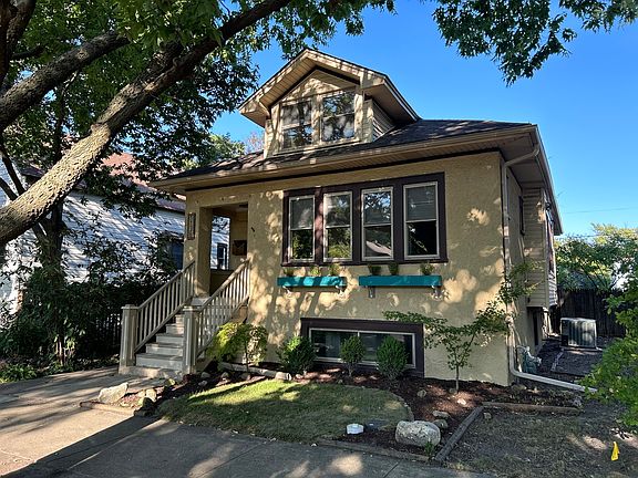 2nd image of 1136 S Highland Ave