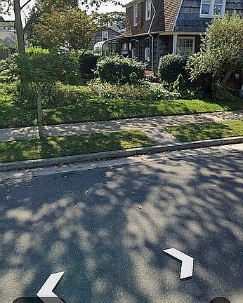2nd image of 427 Norwood Ave