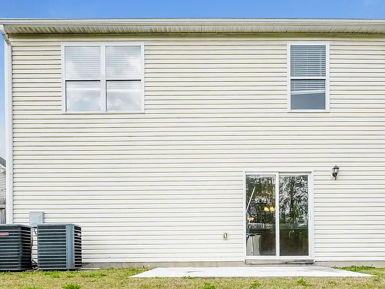 2893 Creekbend Dr — Photo 17