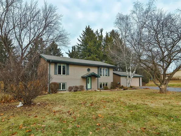 6741 Happy Acres Rd, Rockford, IL 61101