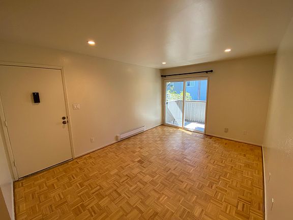 5th image of 421 Piccadilly Pl APT 8