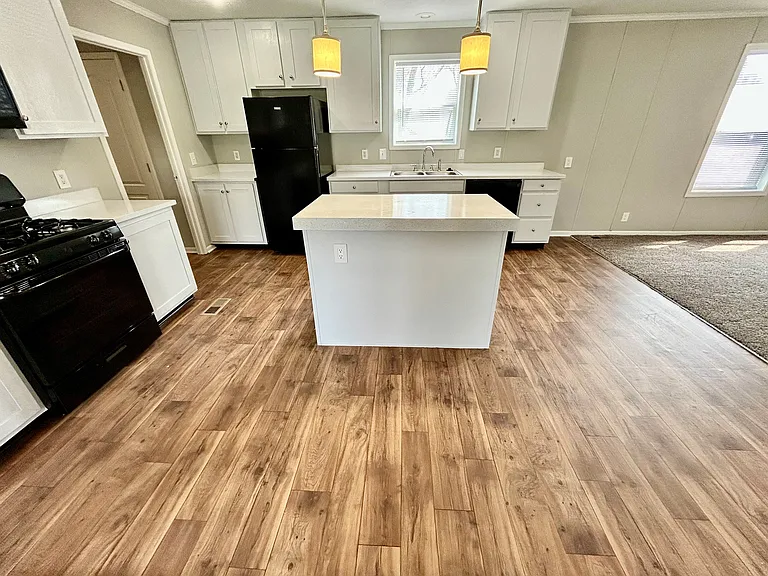 Hickory Knoll — Photo 121