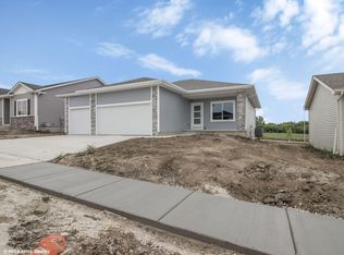 130 SE Waddell Way, Waukee, IA 50263