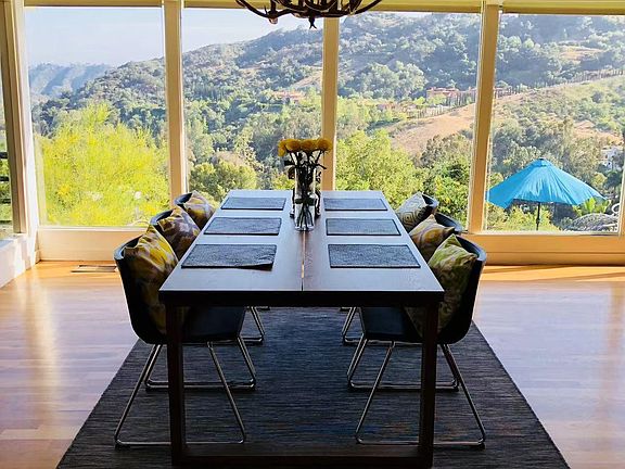 2nd image of 2870 Benedict Canyon Dr