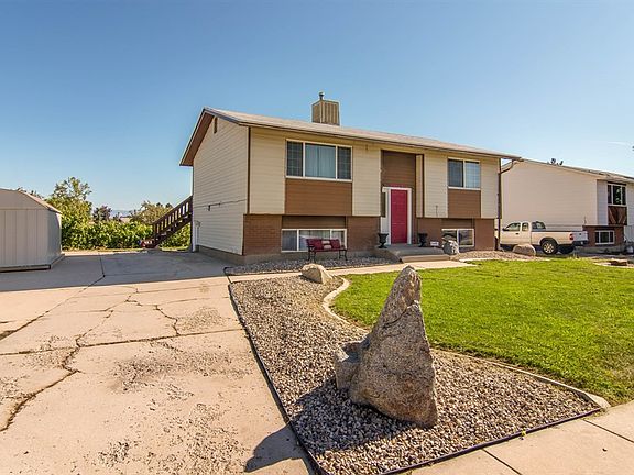 2nd image of 5518 W Mountain Men Dr