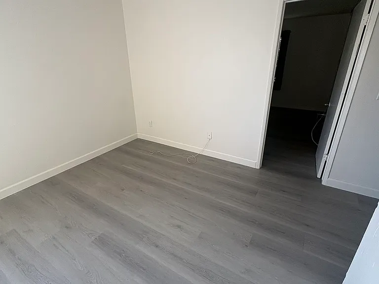 713 Karesh Ave — Photo 3